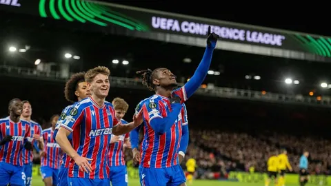 “多特蒙德战胜勒沃库森，阿德耶米实现德甲处子球，新年开局多特三连胜！”